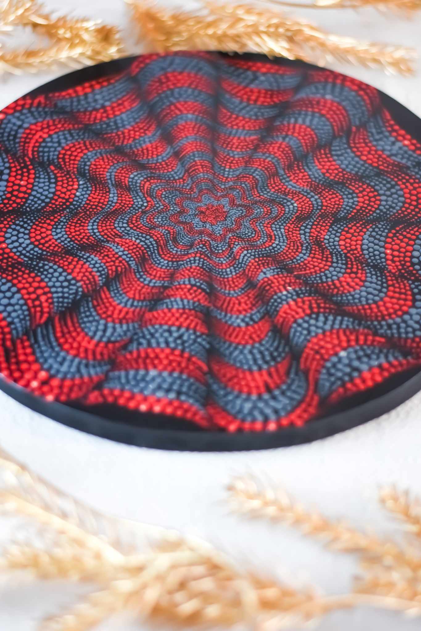 illusion d'optique bois noir et rouge