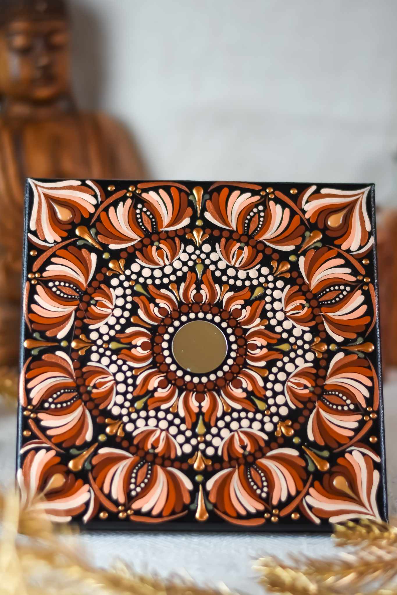 toile marron mandala