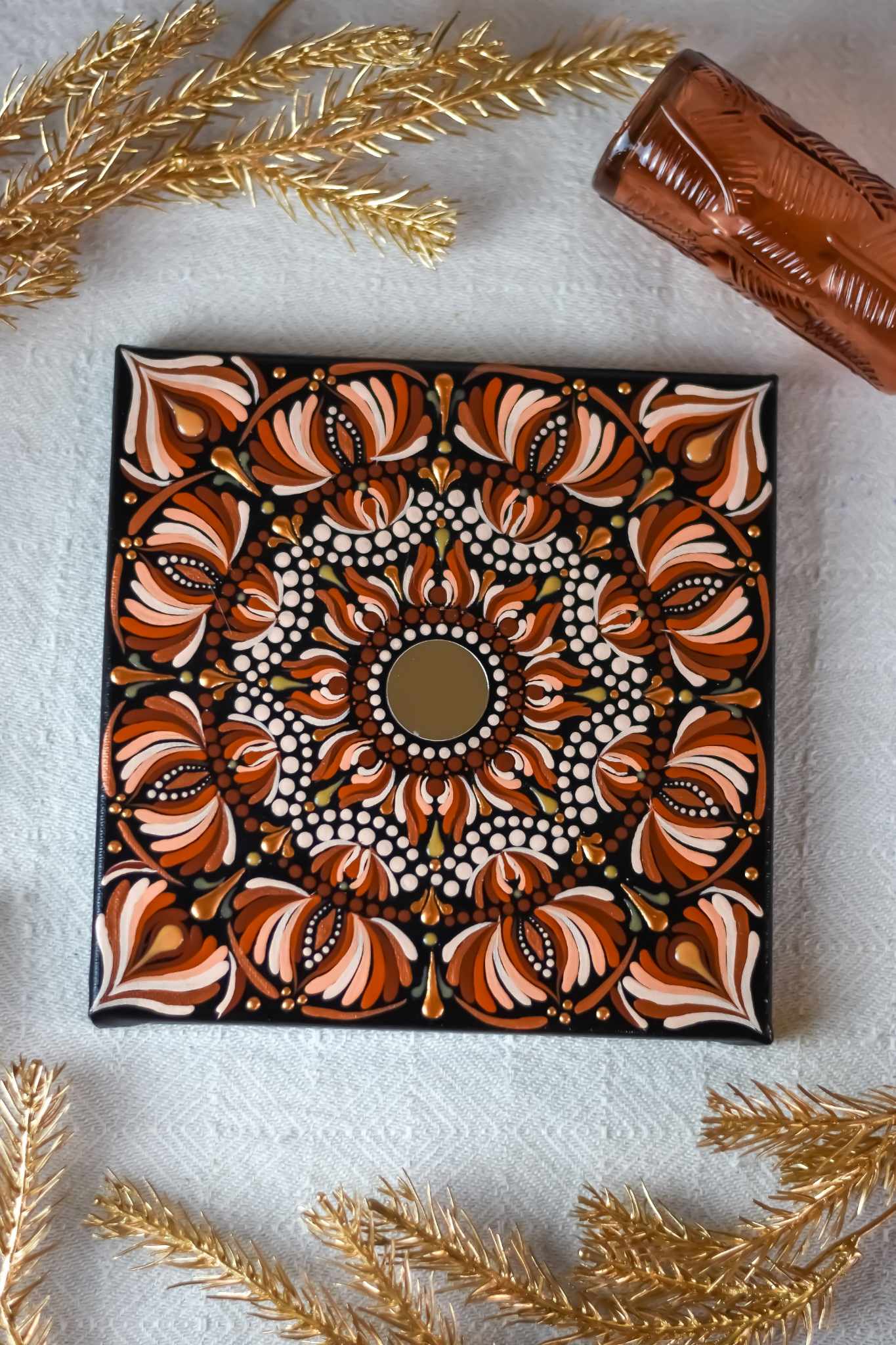 toile mandala marron
